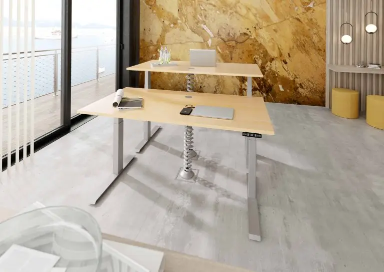 Steh-Sitz Arbeitsplatz